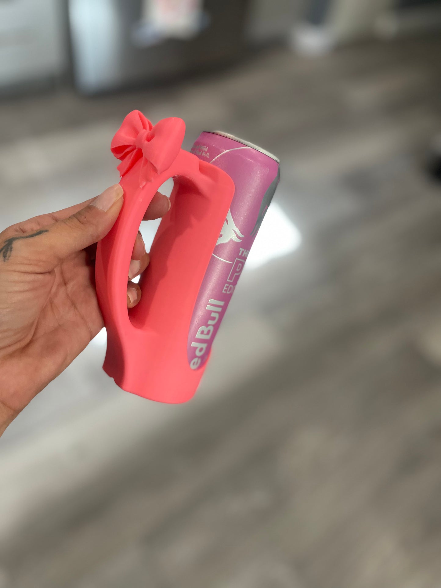 Slim Can Holder with Bow